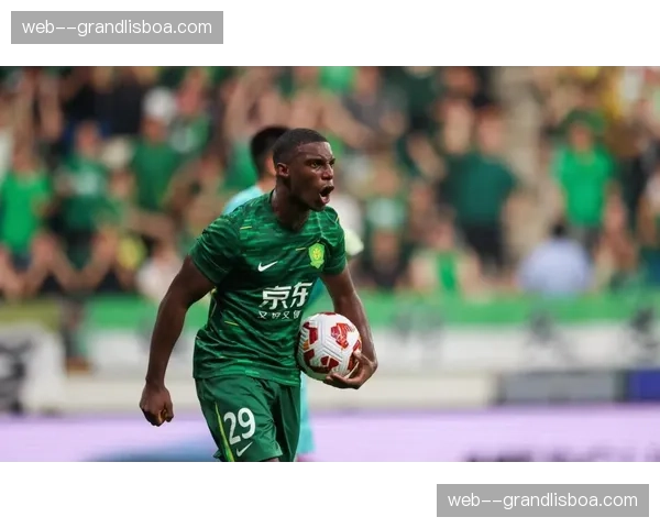 国安18岁左后卫邓捷夫首发打满全场 防守零失误获封神评价 国安18岁左后卫邓捷夫首发打满全场 防守零失误获封神评价